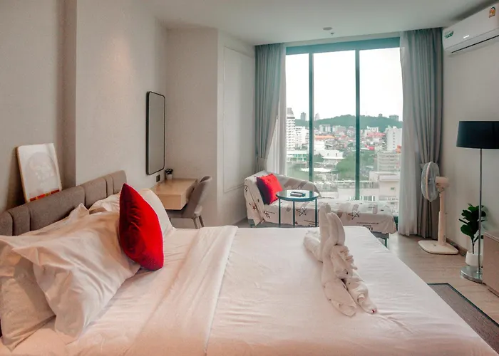 Edge Central Pattaya Luxury Apartment For Relax