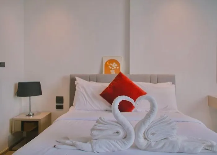 Edge Central Pattaya Luxury Apartment For Relax